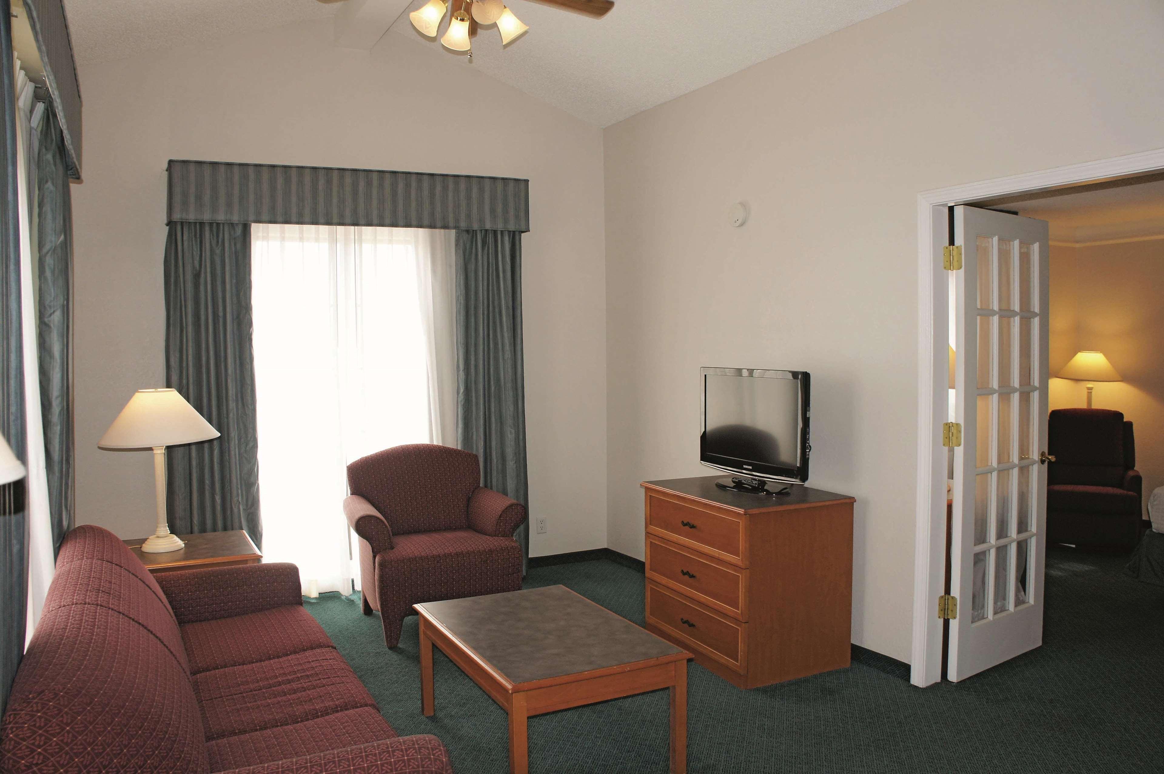 La Quinta Inn By Wyndham Farmington Luaran gambar
